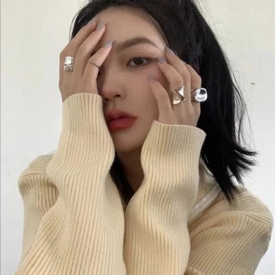 麻烦中的女人